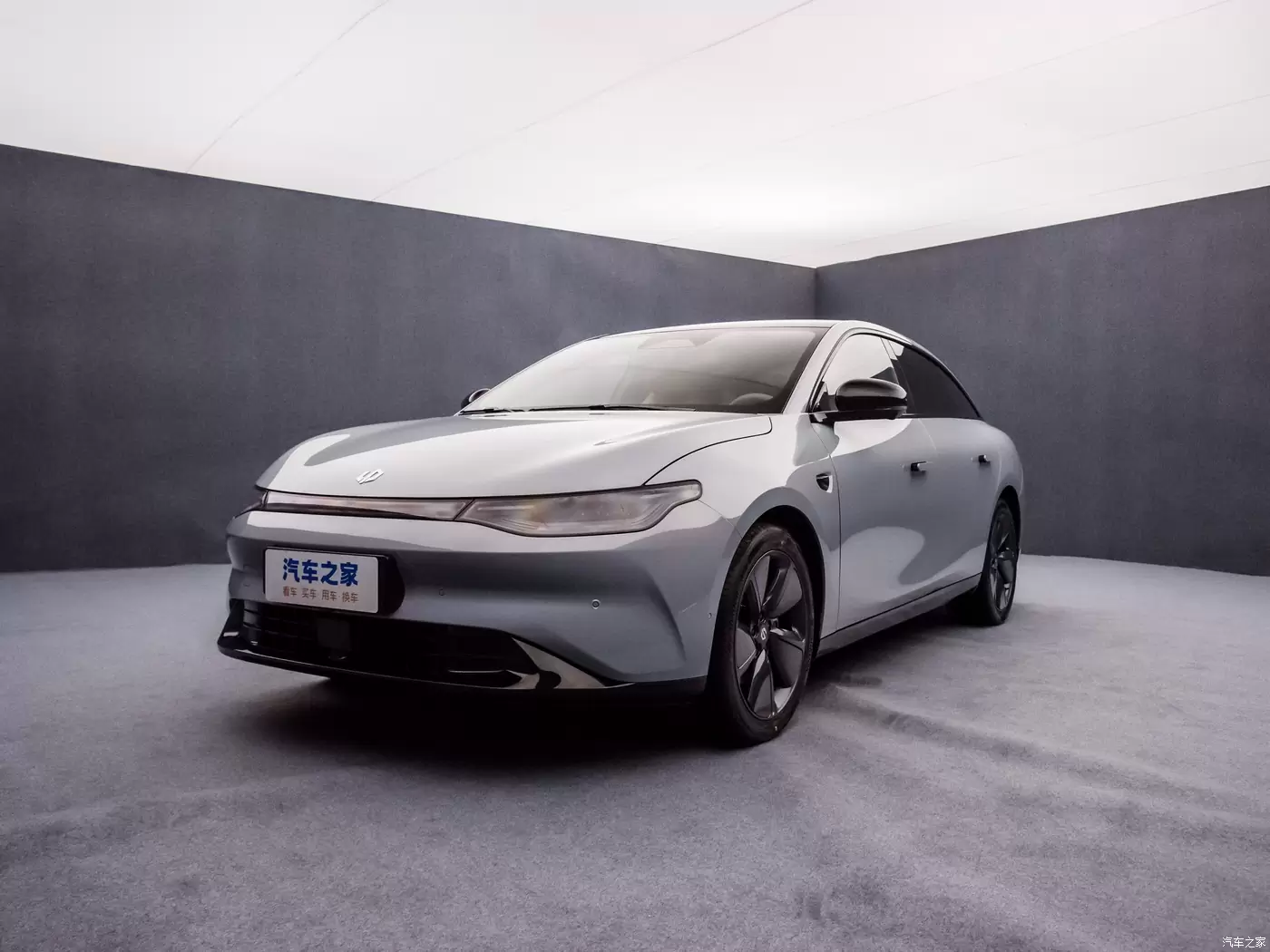 Слайд #3 | Leapmotor C01 625km 2024 Exclusive Edition