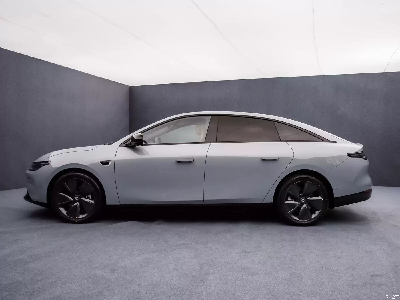 Слайд #4 | Leapmotor C01 625km 2024 Exclusive Edition