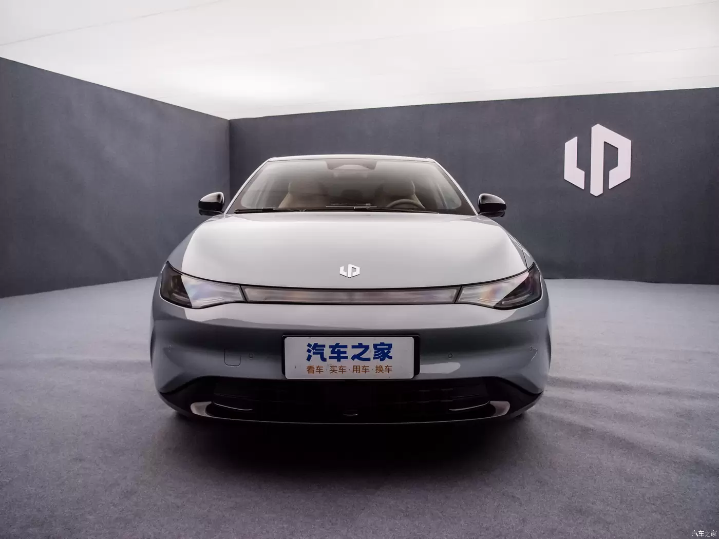 Слайд #2 | Leapmotor C01 625km 2024 Exclusive Edition