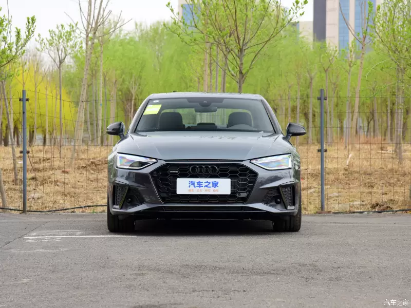 Слайд #2 | AUDI A4L 45 TFSI QUATTRO Dynamic 2023