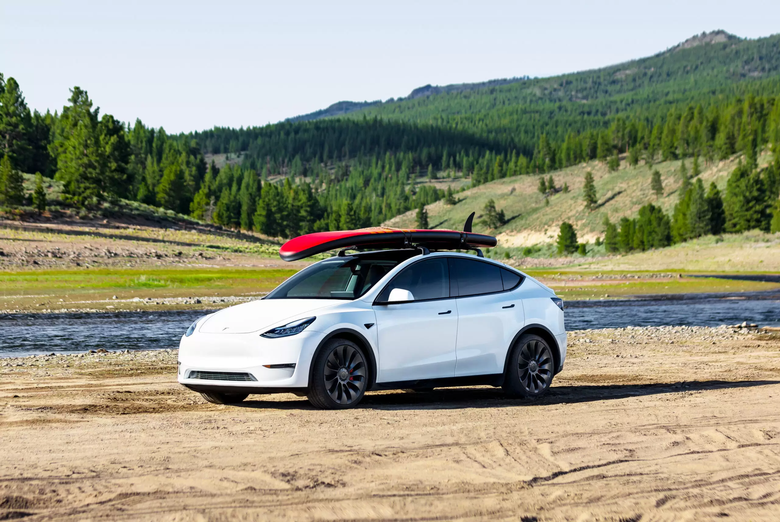 Слайд #24 | TESLA Model Y RWD