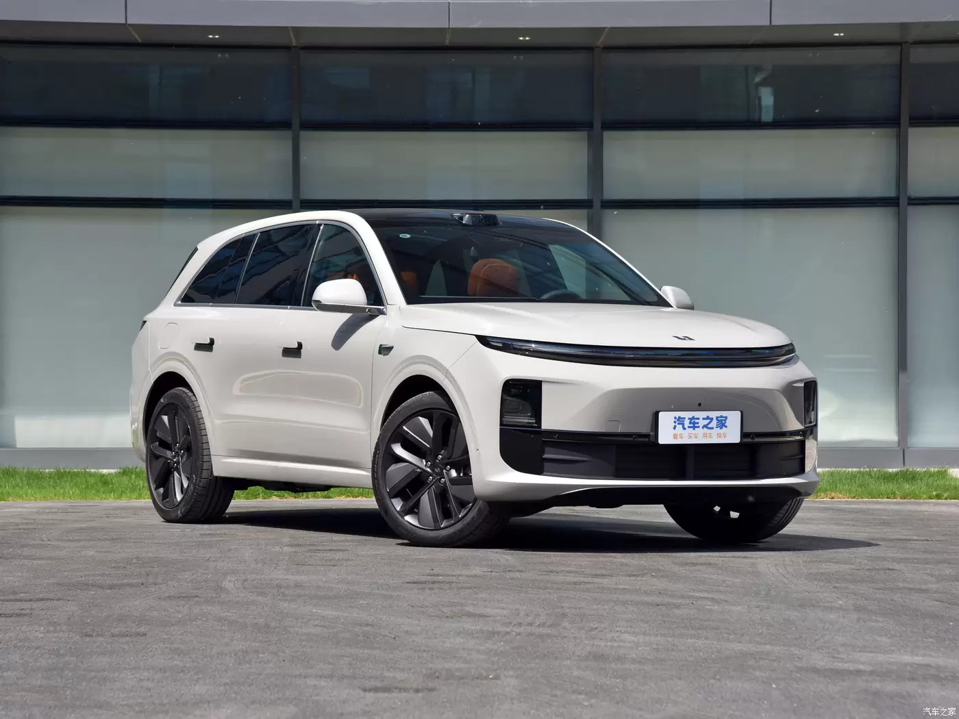 Слайд #1 | Li Xiang L6 MAX 2024