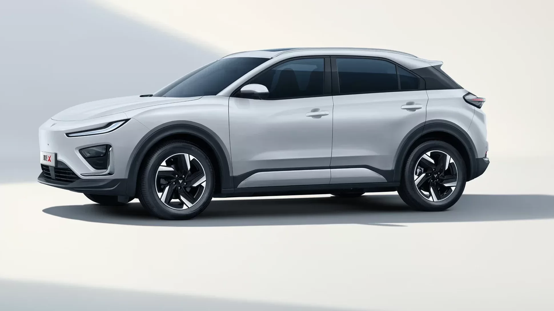 Neta S 2024 model facelift and range extension 1160 AR-HUD version