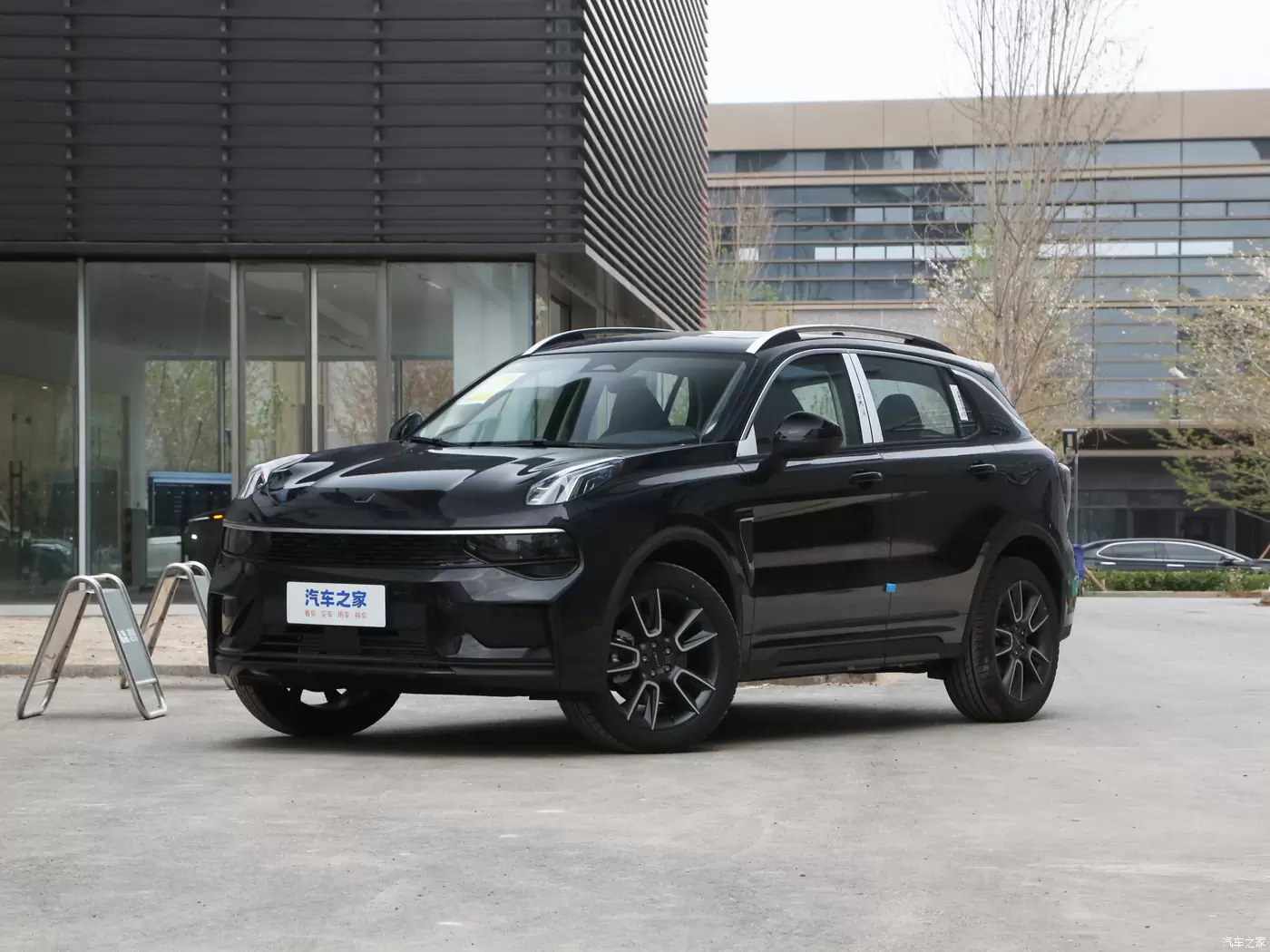 Слайд #3 | Lynk & Co 01 2024 2.0TD 2WD Global Edition